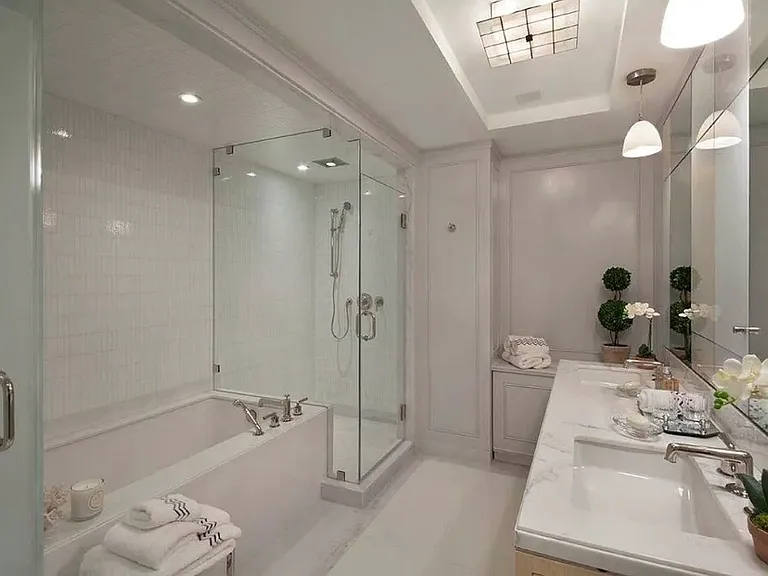 21 E 61st St #7A — Photo 9
