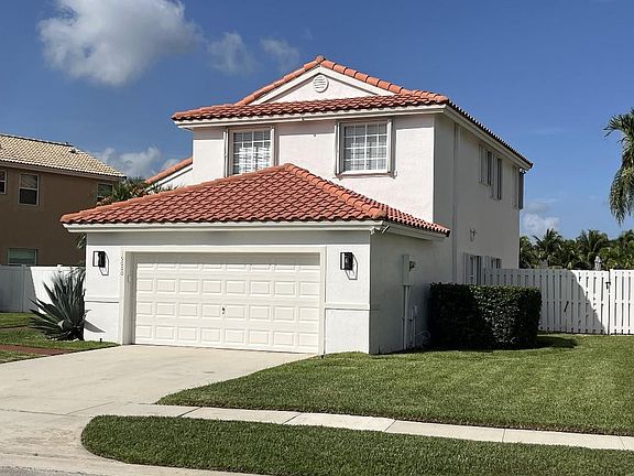 3rd image of 19000 NW 10th Street