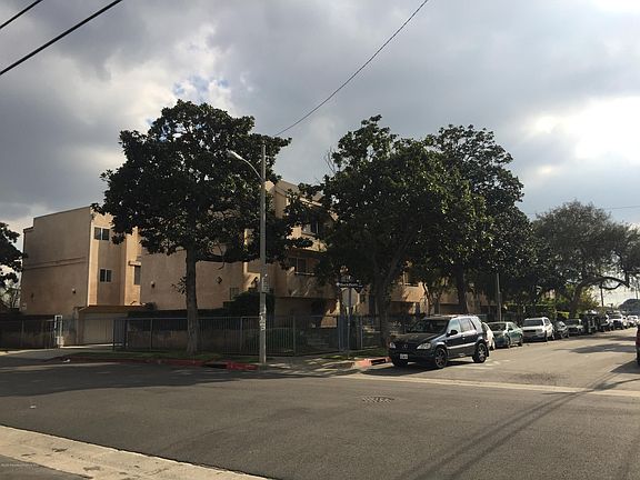 3rd image of 800 S Fir Ave APT 6