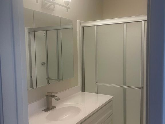3rd image of 817 2nd St APT 101