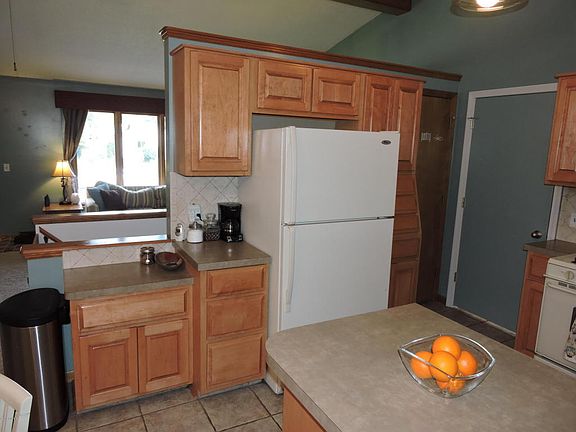3rd image of 4540 Blackfoot Dr SW