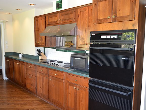 Double oven & heat lamps 