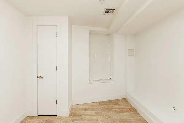 Rented by Nooklyn NYC LLC | media 63