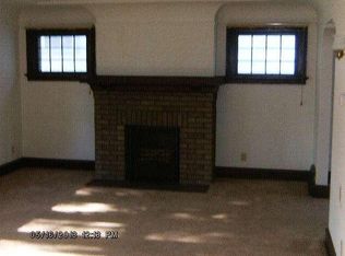 2185 S 77th St, West Allis, WI 53219