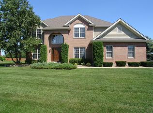 1N475 Troon Ct, Winfield, IL 60190