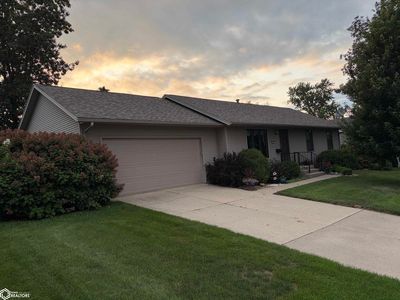 1911 Blossom Ln, Marshalltown, IA, 50158