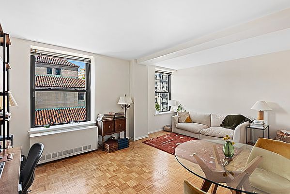 1st image of 201 W 74th St APT 15F