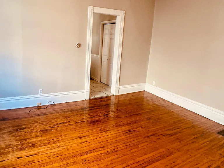 224 Charles Ave SE #B — Photo 5