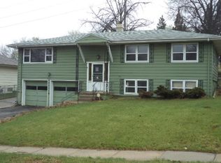 9179 Ogden St, Omaha, NE 68134