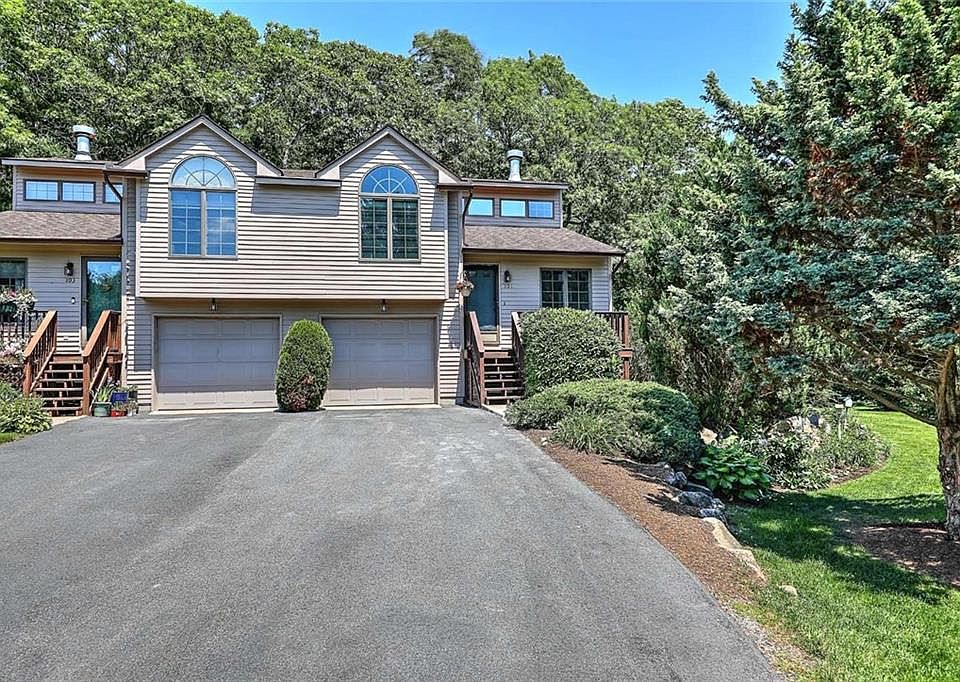 1st image of 101 Cardinal Dr