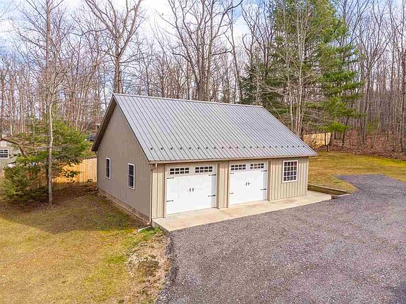 2nd image of 18 Chinquapin Walk