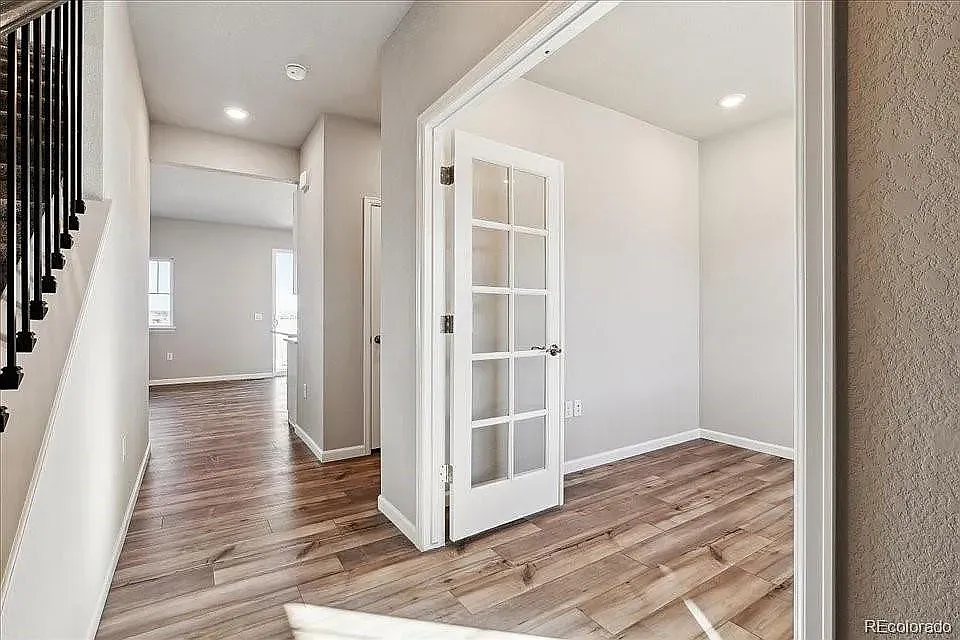 18155 Martinello Dr — Photo 2