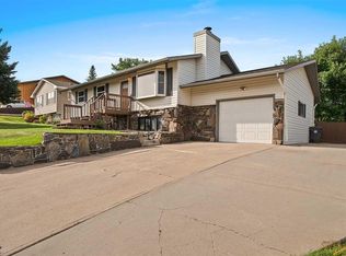607 Circle Dr, Rapid City, SD 57702