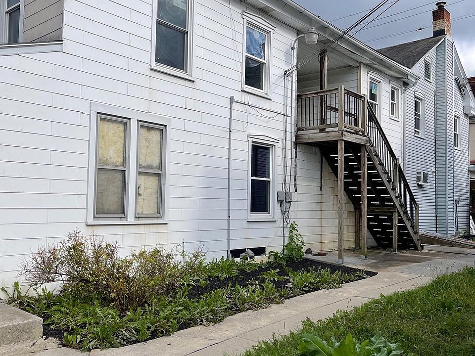 2nd image of 25-27 E Main St