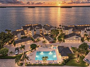 1860 Bay Rd APT 205E, Vero Beach, FL 32963