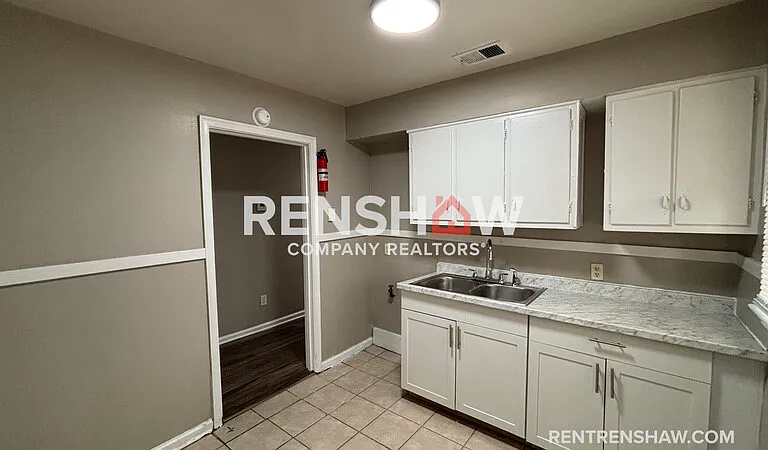 1065 Larry Ln — Photo 11