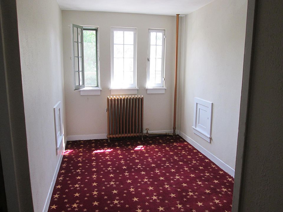 2nd image of 1721 N Washington St #16