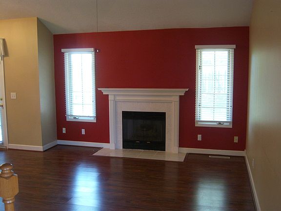 5th image of 1193 Meadows Walk Dr