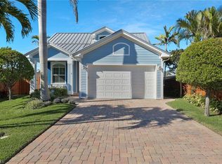 583 91st Ave N, Naples, FL 34108