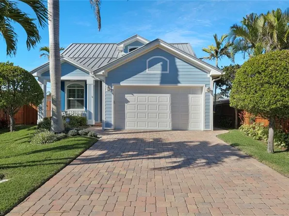 583 91st AVE N, NAPLES, FL 34108