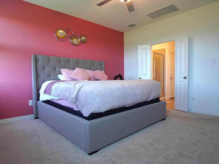 725 Alden Dr — Photo 14