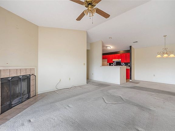 4th image of 6660 Wareham Ct #7