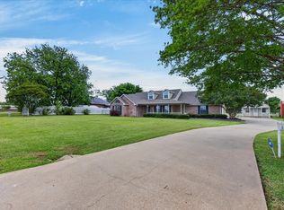626 E Eubank St, Mabank, TX 75147