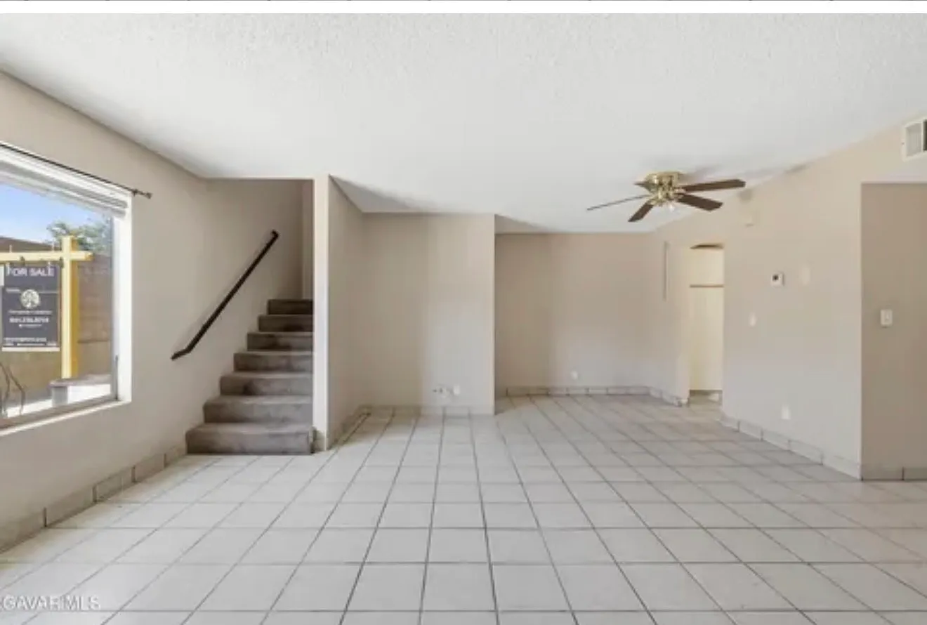 3 bed, 1316 sqft, $2,700 — Photo 4