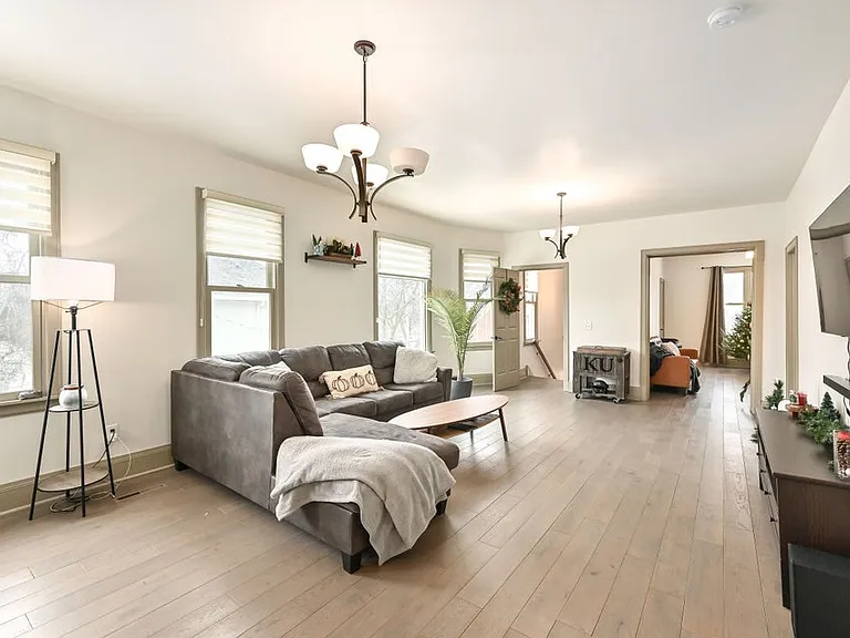 2012 N Palmer St #2012 — Photo 7