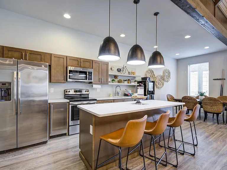 McKenzie Park Apartments — Photo 19