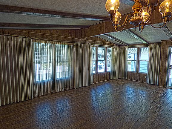 3rd image of 675 Parlanti Ln Space 34