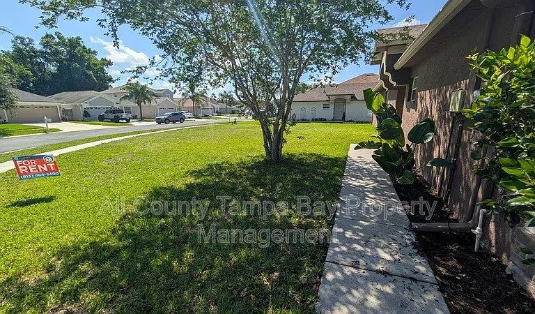 25820 Crippen Dr — Photo 4