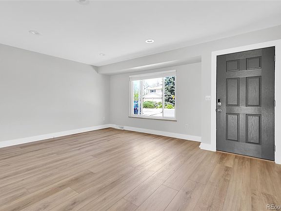 4th image of 9204 W Colorado Avenue