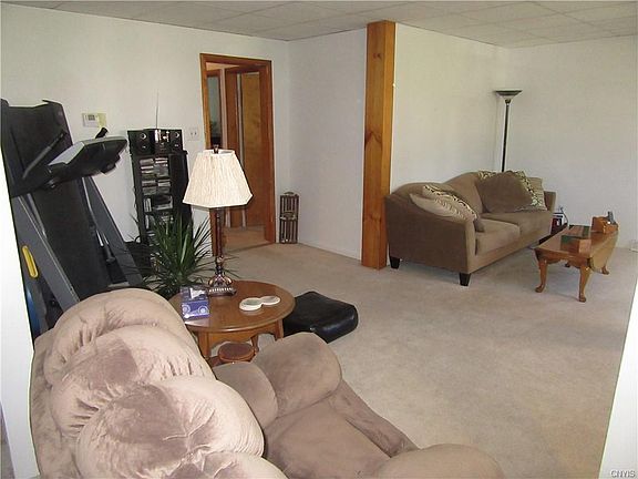 4th image of 271 Pleasantview Ave