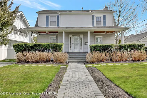 1049 Norwood Ave Photo 1
