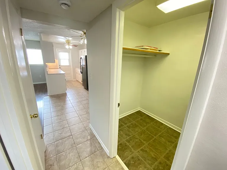 320 Lakeview St #207 — Photo 8