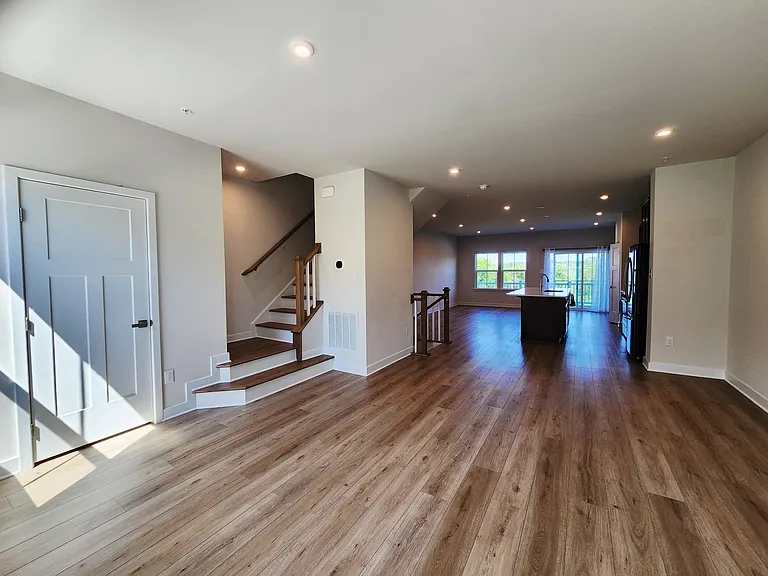 149 Glory Maple Ln — Photo 3