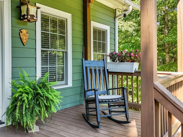 144 Monet Dr, Ellijay, GA 30540