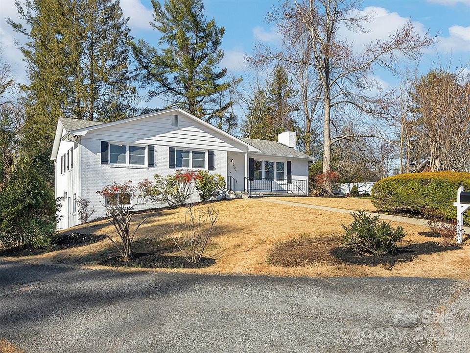 1st image of 304 Oklawaha Cir