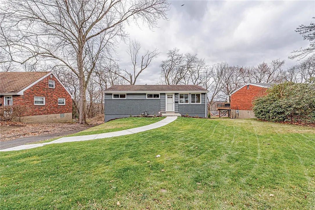 844 Cottonwood Dr photo 1