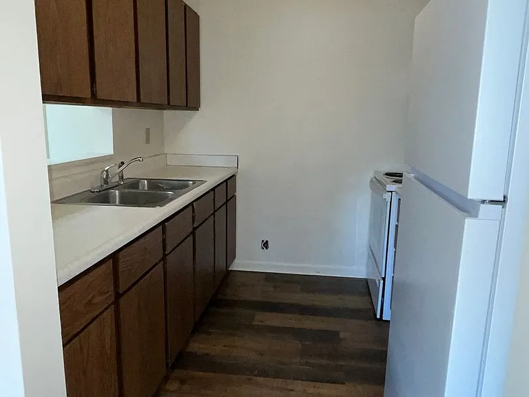 3010 W Omaha St — Photo 7