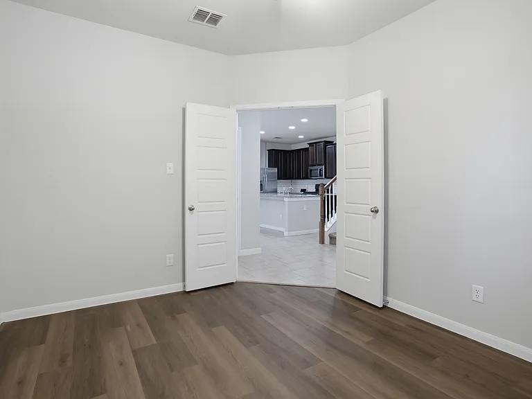 15136 Pandion Dr — Photo 6