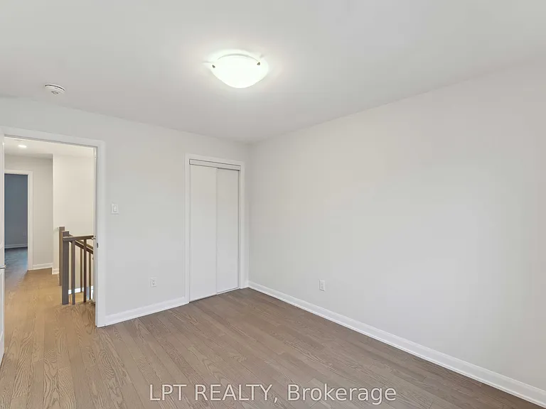 711 Fairline Row — Photo 16
