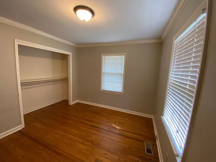 817 Chambers Dr NE — Photo 9