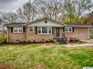 814 Chambers Dr NE, Huntsville, AL 35801