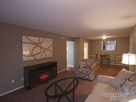 3rd image of 4707 Andover Ct APT 17L