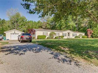 17021 Stonecliff Dr, Northport, AL 35475