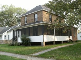 206 E Taylor St, Grant Park, IL