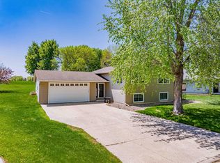 319 Casper Cir, Nya, MN 55368