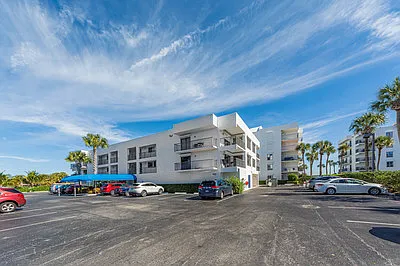 1700 Ocean Dr #302V — Photo 39